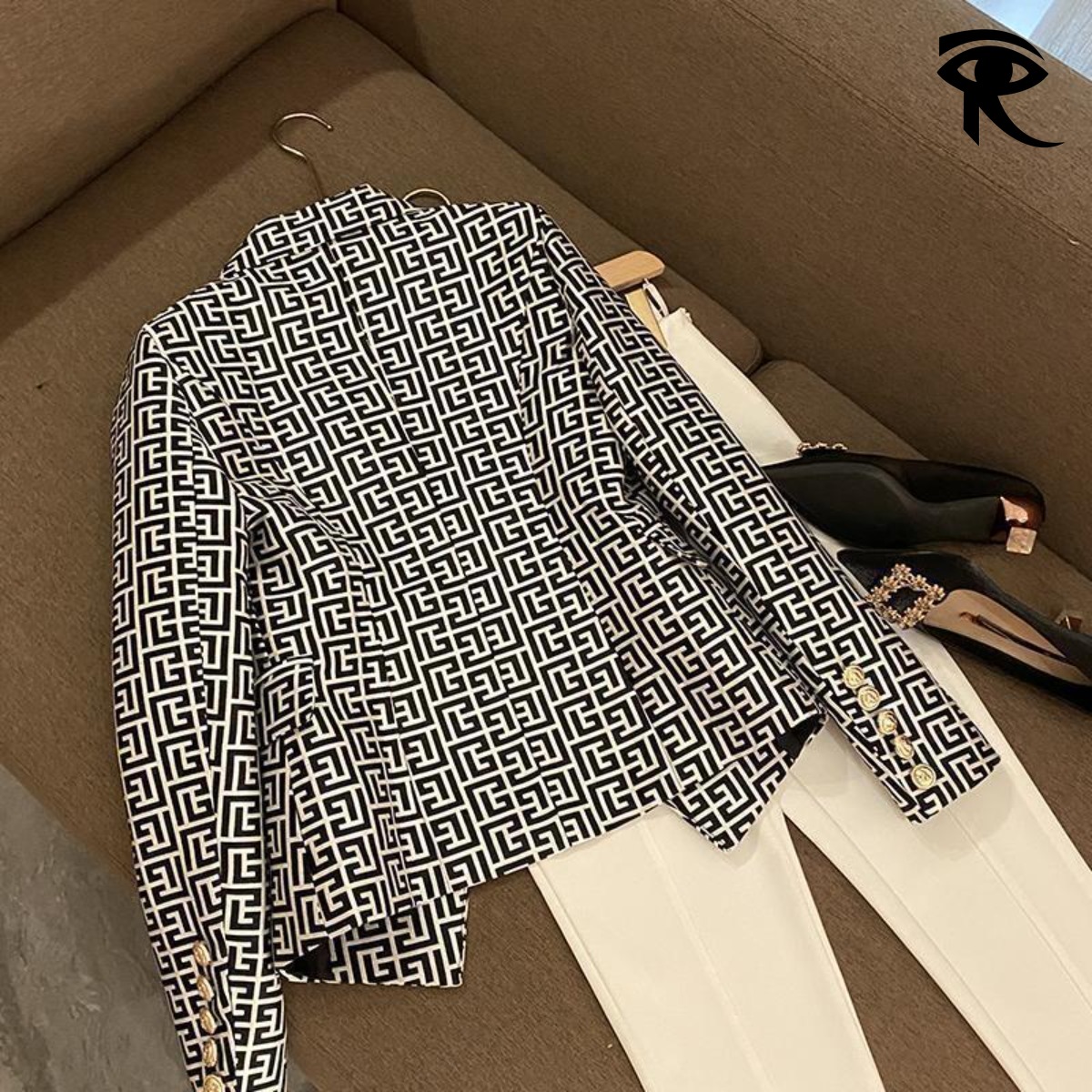 2025 New European and American Star Fashion Double Breasted Pink Geometric Jacquard Slim Black Suit Jacket Small Suit Original Clothing Designer Tops 