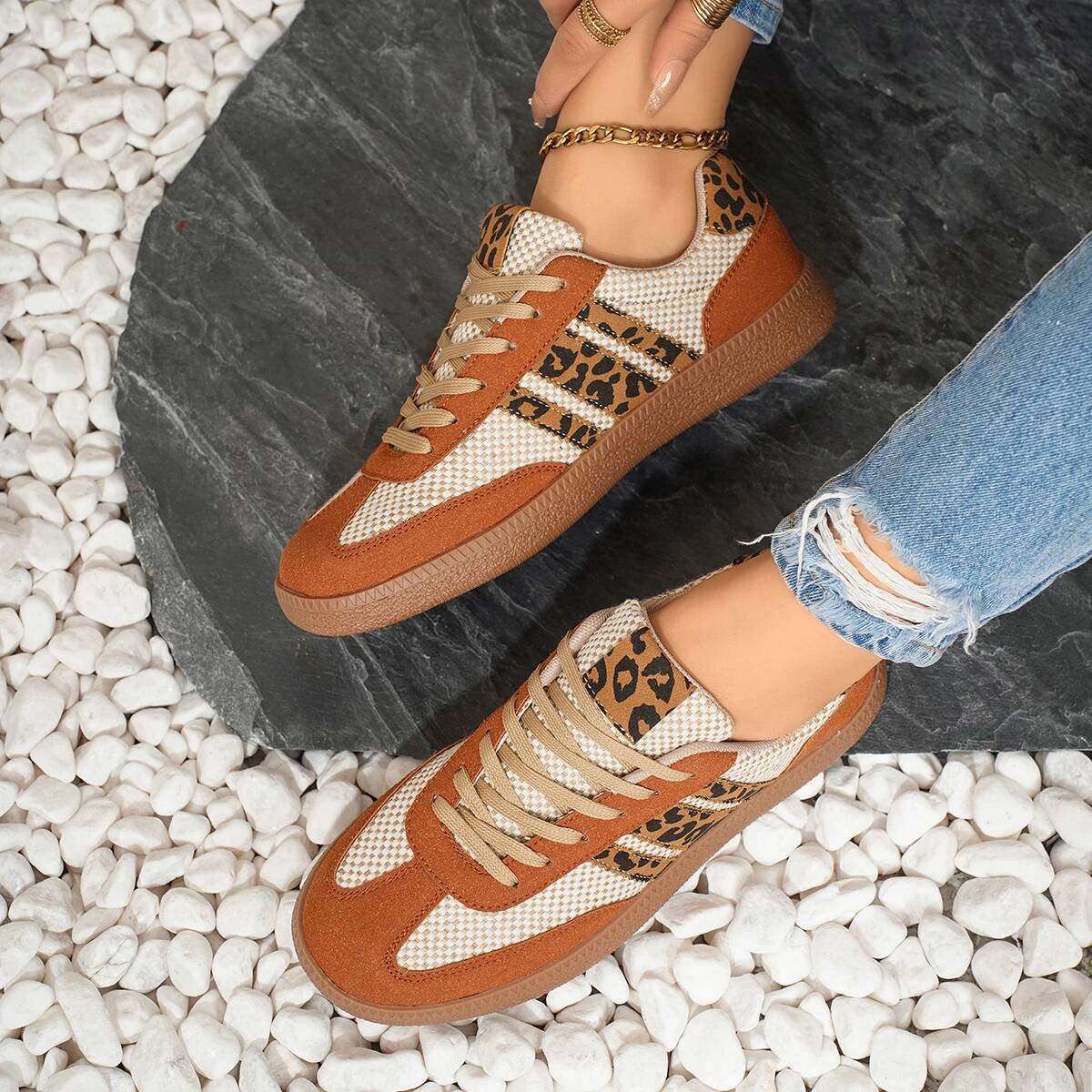 2025 New Fashion Luxury Designer Comfortable Shoes for Brand Classical Outdoor Sneakers Casual Women ddmythur