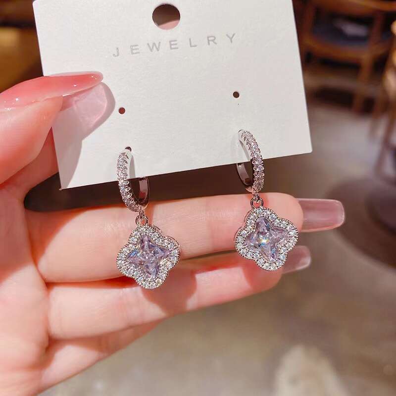 Ear Rings Korean Style Sweet Temperament Simple Niche Four-Leaf Clover Zircon High-End Exquisite Flower Pearl Crystal Earrings Free Shipping
