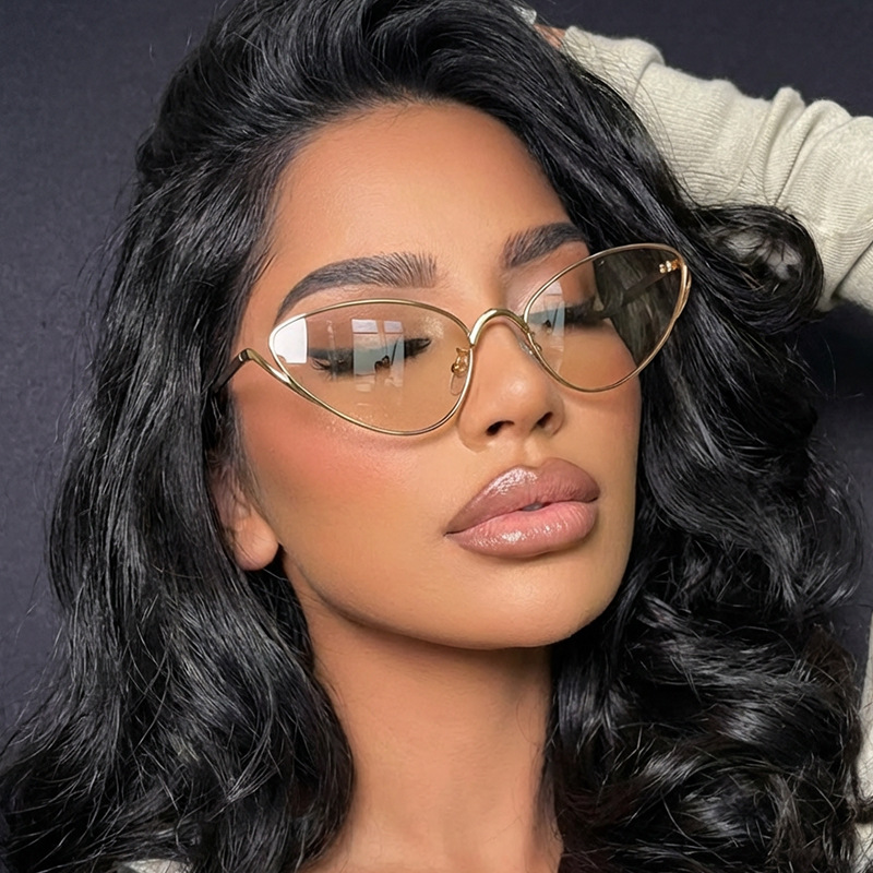 Small frame cat eye metal hot girl sunglasses, ins personality, simple and elegant glasses, European and American trend, vintage sunglasses for women