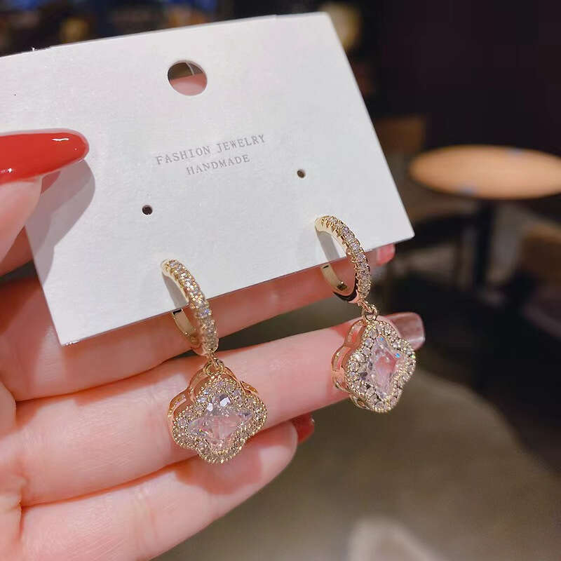 Ear Rings Korean Style Sweet Temperament Simple Niche Four-Leaf Clover Zircon High-End Exquisite Flower Pearl Crystal Earrings Free Shipping