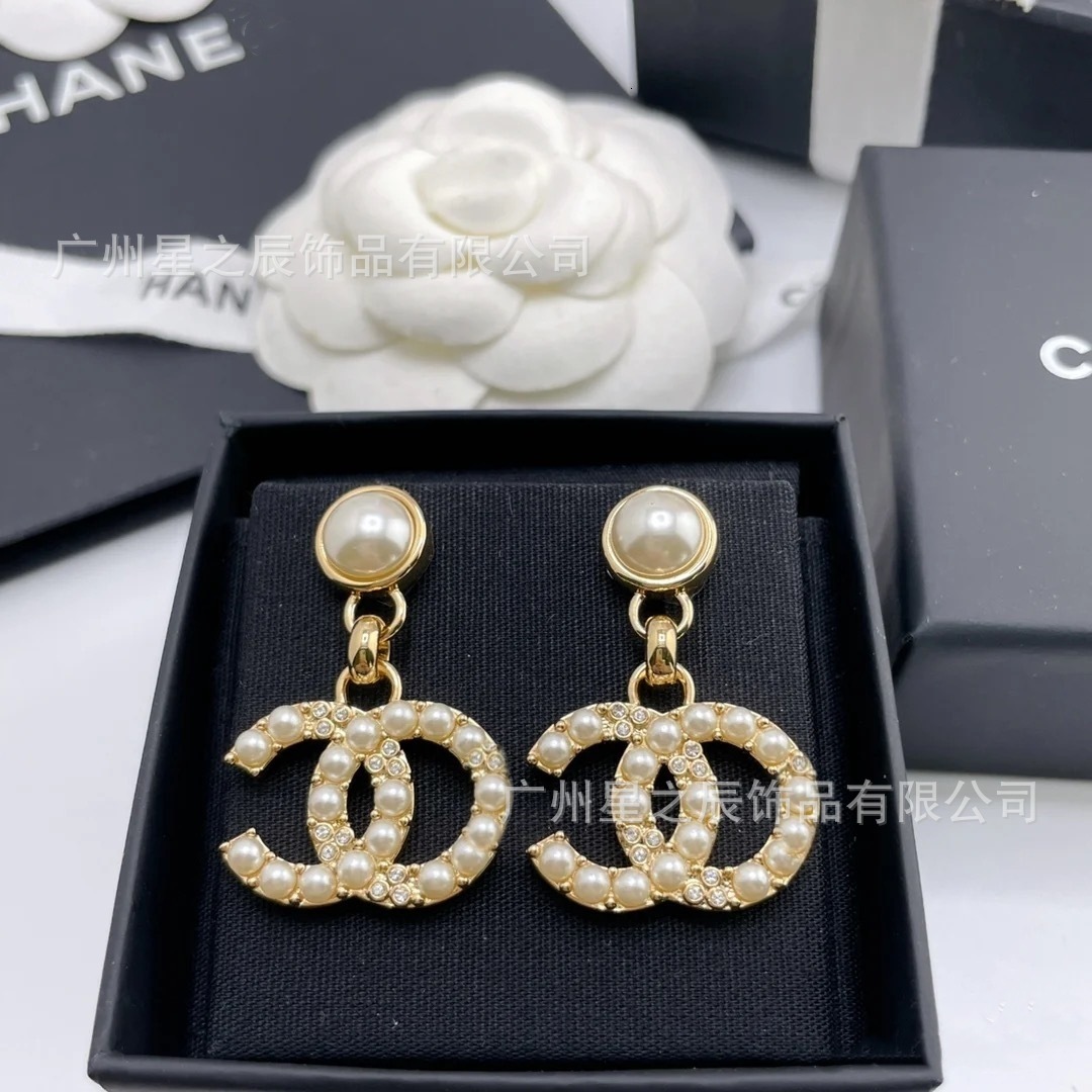 earrings channels jewelery Double C Three Diamond Pearl Earrings for Women Inlaid Diamonds and Dangling Earrings for Women