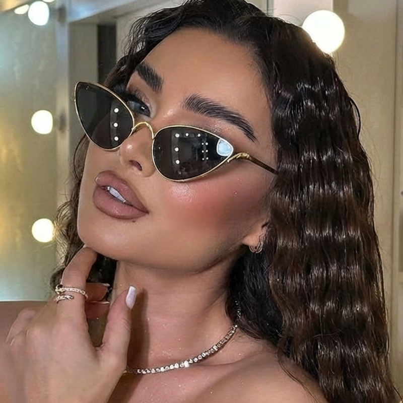 Small frame cat eye metal hot girl sunglasses, ins personality, simple and elegant glasses, European and American trend, vintage sunglasses for women