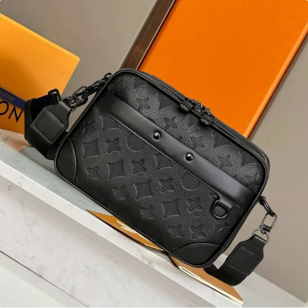 10a High Quality Designer mens New Men Women monogram handbag designer bags fashion wallet phone bags Shoulder Bags lvslys man cross body bag sacoche de luxe hommes