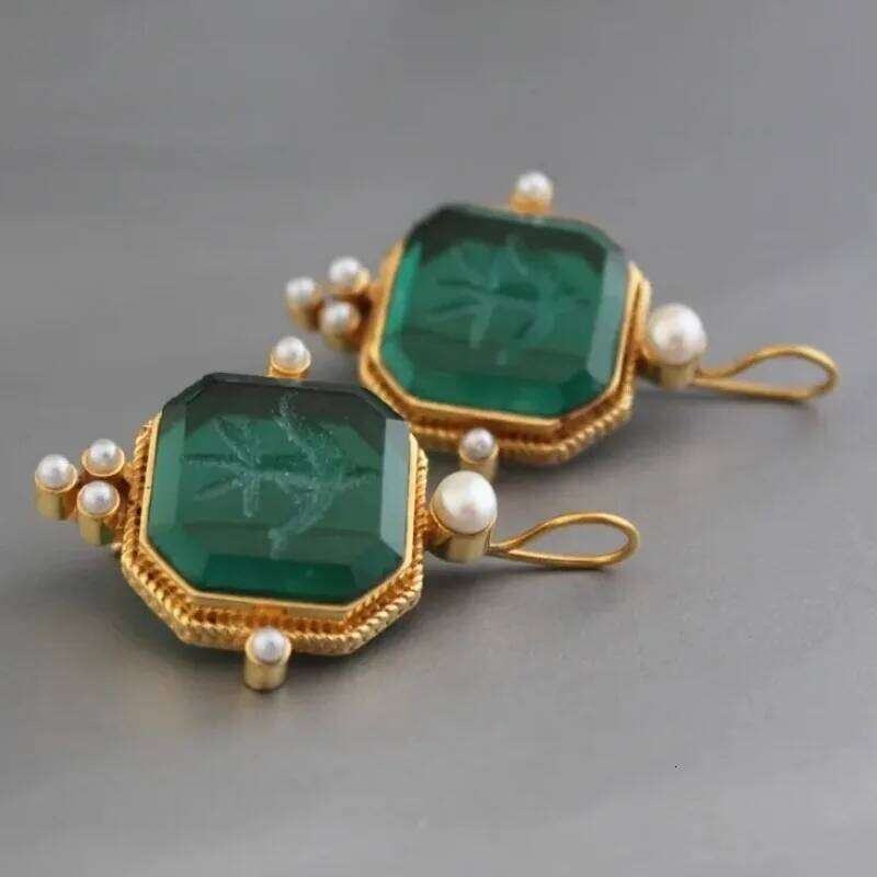 Intaglio Green Vint… - image