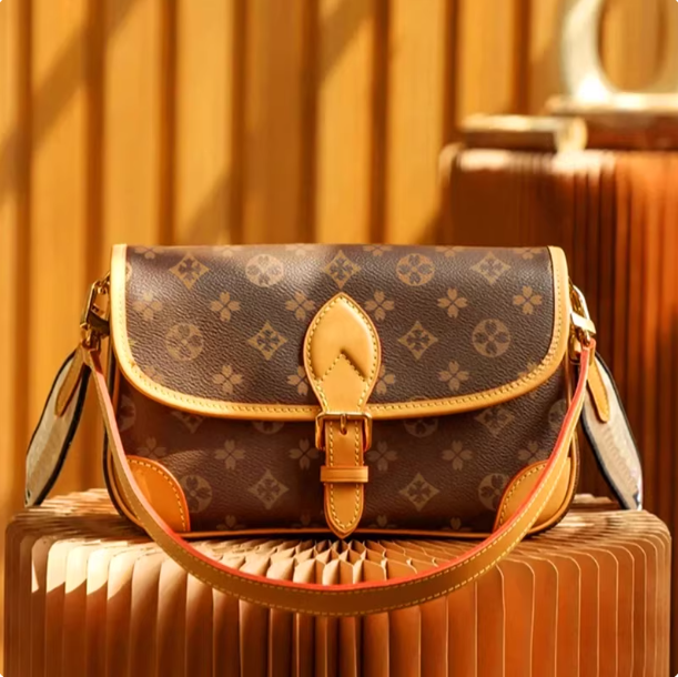 Top Fashion women shoulder bag Postman bag Women Satchel Shoulder Clutch Cross body Luxury genuine leather hobo Chain handbag Presbyopic Drawstring Bucket diane 23