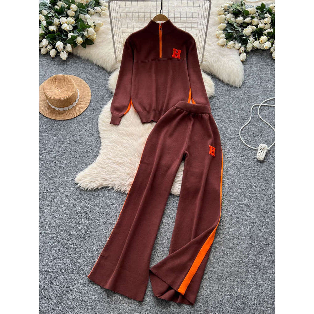 Casual Sports Suit For Women Autumn Design Color-Block Letter Embroidery Stand Collar Half-Zip Knitted Top Wide-Leg Pants