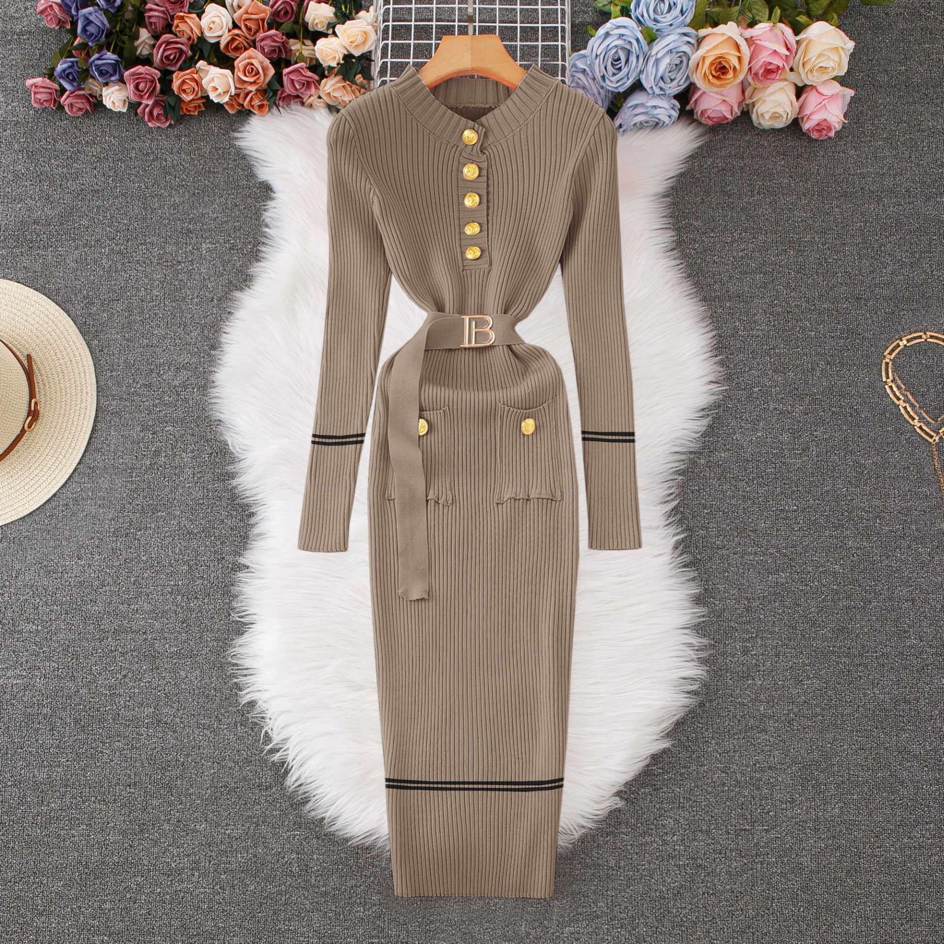 Luxury Brand Designer Clothes French Style Knitted Dress Autumn Winter Slim Fit Elegant Fashion Button With Belt Sweater Long Dress