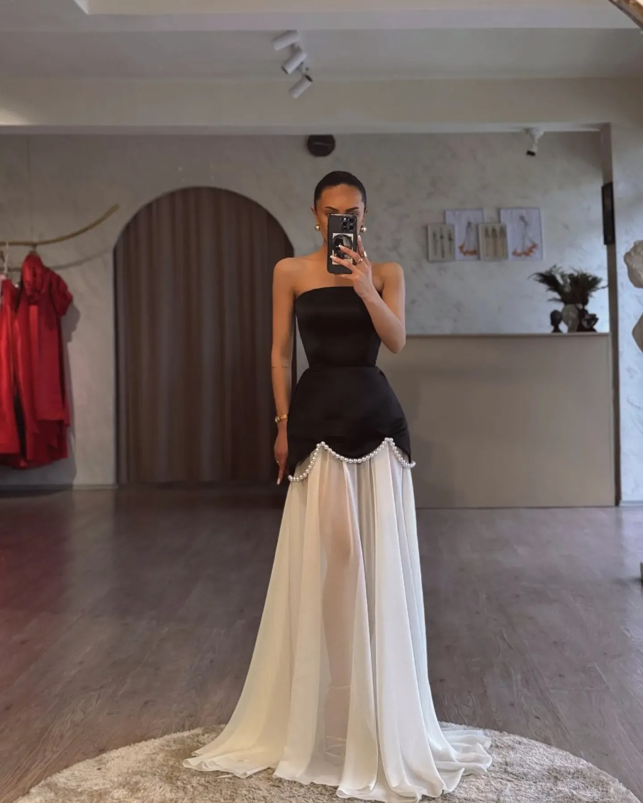 Special Design Petal Skirt Prom With Pearls Decor Satin Strapless Women Formal Occasion Evening Gowns Fishtail Floor Length White And Black Maxi Dress