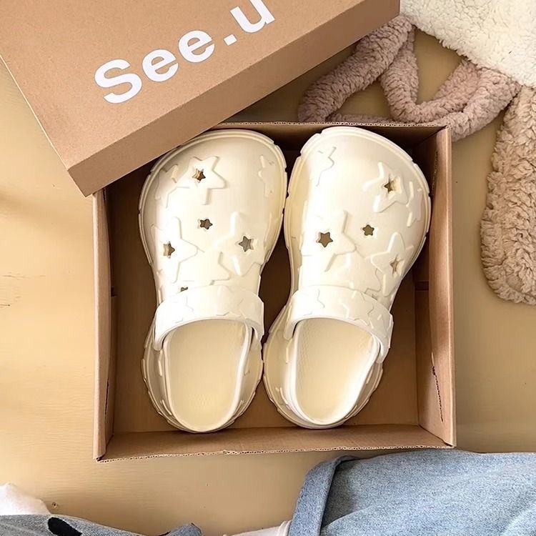 Free shipping Slippers Sky filled starry hole shoes comfortable thick soled sandals for summer casual height increasing sandals