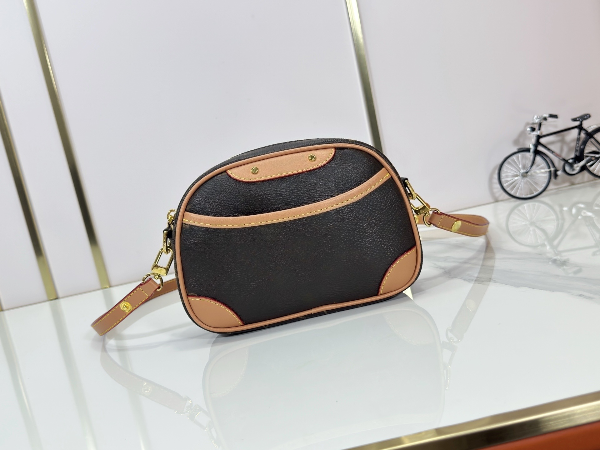 2026 New Ladies Fashion Casual Designe Luxury Tiny Camera Bag Crossbody Shoulder Bag Totes Handbag Top Handbag Bag TOP Mirror Quality M26509 Mini Bags Cross body