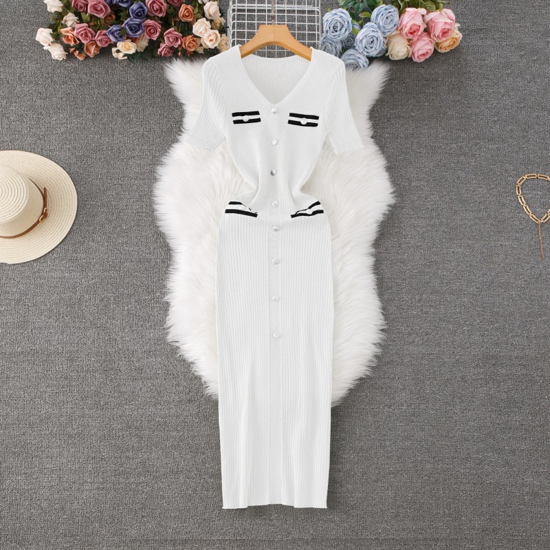 Luxury Brand Designer Clothes French Single-Breasted Knitted Dress V-Neck Slim Fit Elegant Sweater Dress European And American Women's Fashion Wo