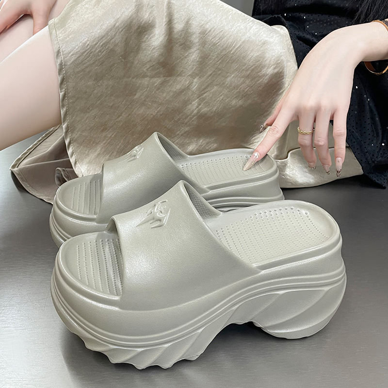 Hot Free Shipping Slippers summer cool thick soled slippers that can be worn by both men and women platform sandals Comfortable fit Polished Graceful 