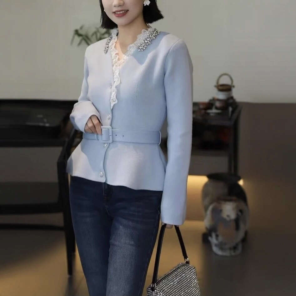 French Niche 26 Autumn New Elegant Socialite Style V-neck Lace Rhinestone Knitted Cardigan Jacket Top
