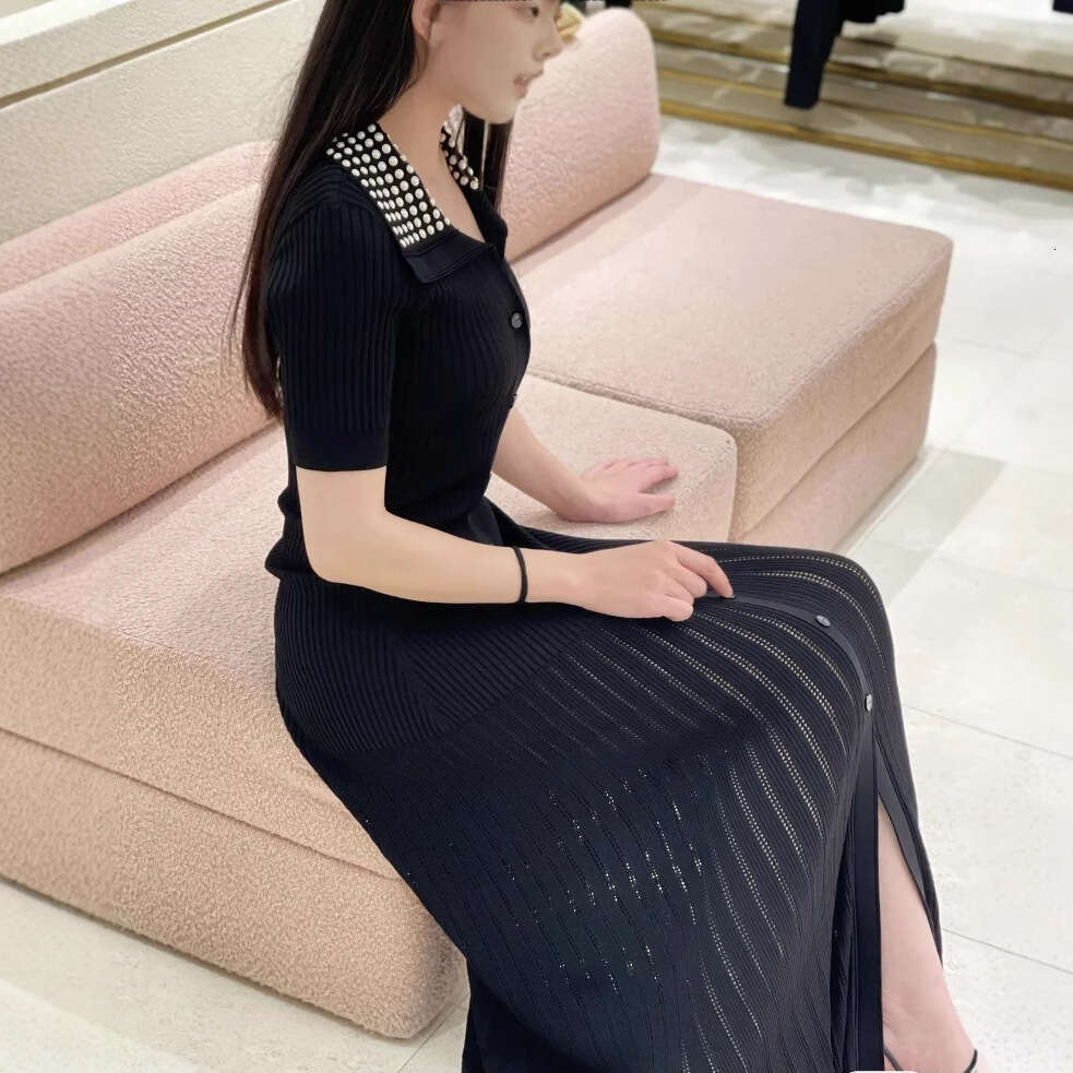 2026 Early Spring New French Elegant Beaded Collar Black Slimming Commuter Long Knitted Dress for Women