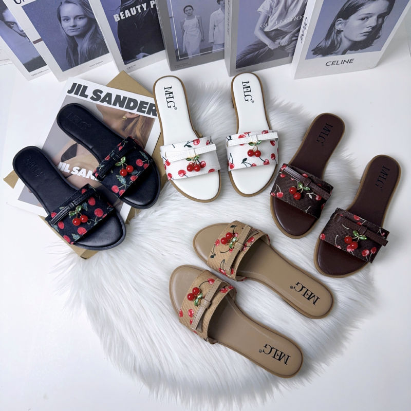 MFLG 2026 New Women's Fashion Cherry Rhinestone Buckle Flat Premium Slippers Luxury Slip-On Slipper 37-42