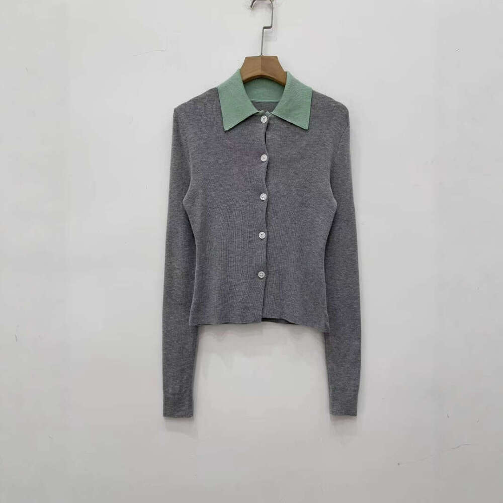 2026 Early Autumn New French Niche Color-Block Turn-Down Collar Slimming Long-Sleeve Knitted Cardigan Top