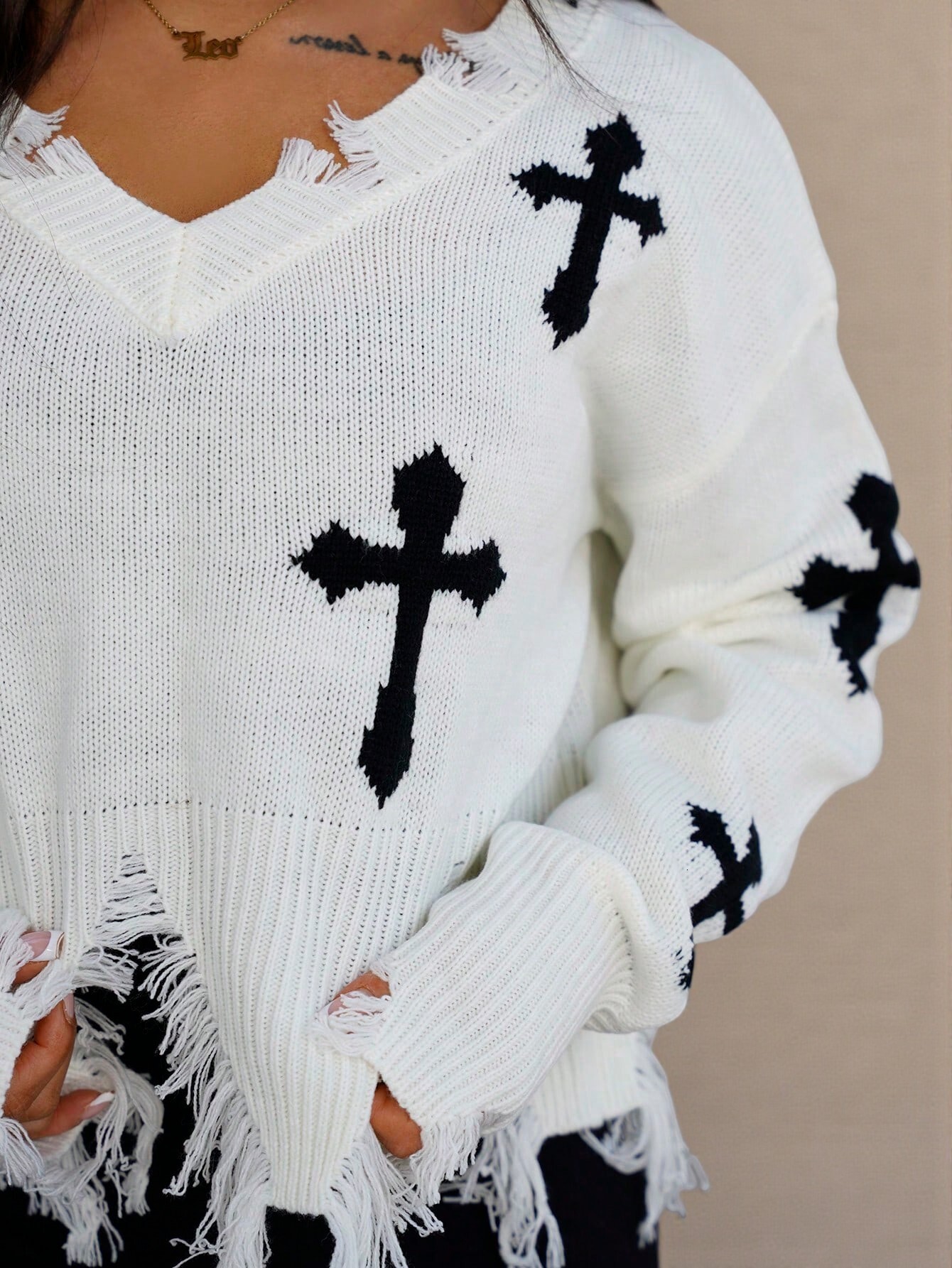Luxury Brand Designer Clothes Foreign Trade Frayed Edge Cross Design Knitted Sweater Top Trendy Versatile Loose Pullover Sweater For Women Autumn Wint