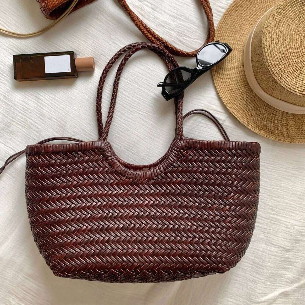 Genuine Leather Hand-Woven Vintage Tote New Classic Design Cowhide Shoulder Women's Spring Summer French Bucket Bag Suotong260119