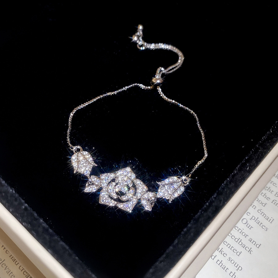 French Style Super Shiny Zircon Flower Elegant Sweet Niche Temperament Versatile Bracelet Light Luxury High-end Feel Women's Jewelry