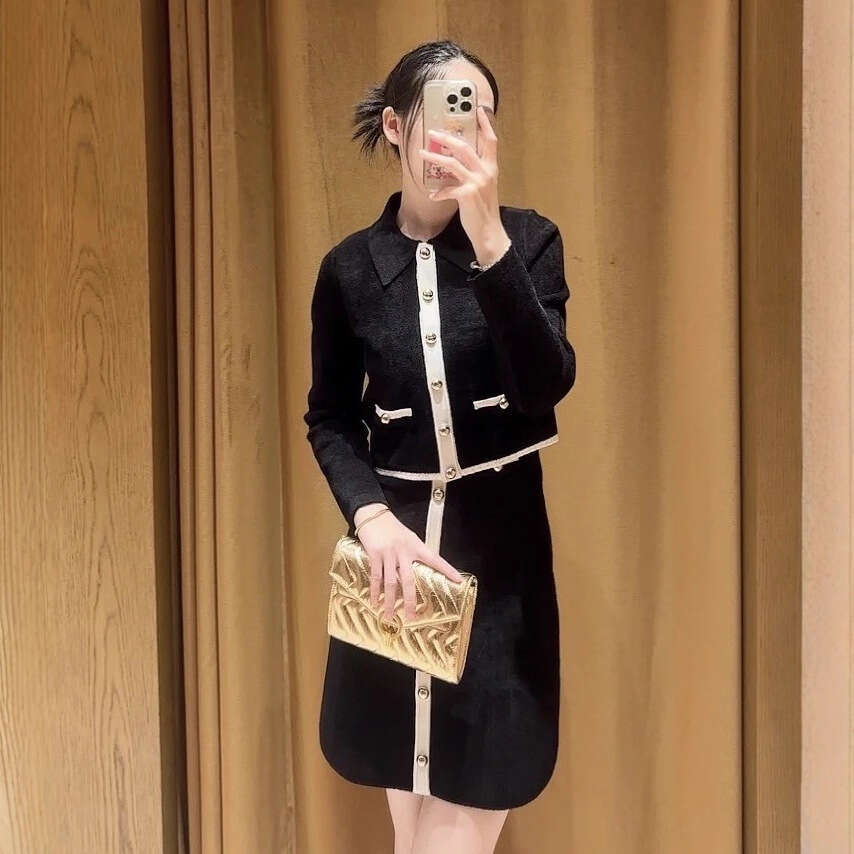 French Elegance 2026 Autumn New Black and White Color-Block Slim Knitted Sleeveless Dress + Turn-Down Collar Short Cardigan Jacket