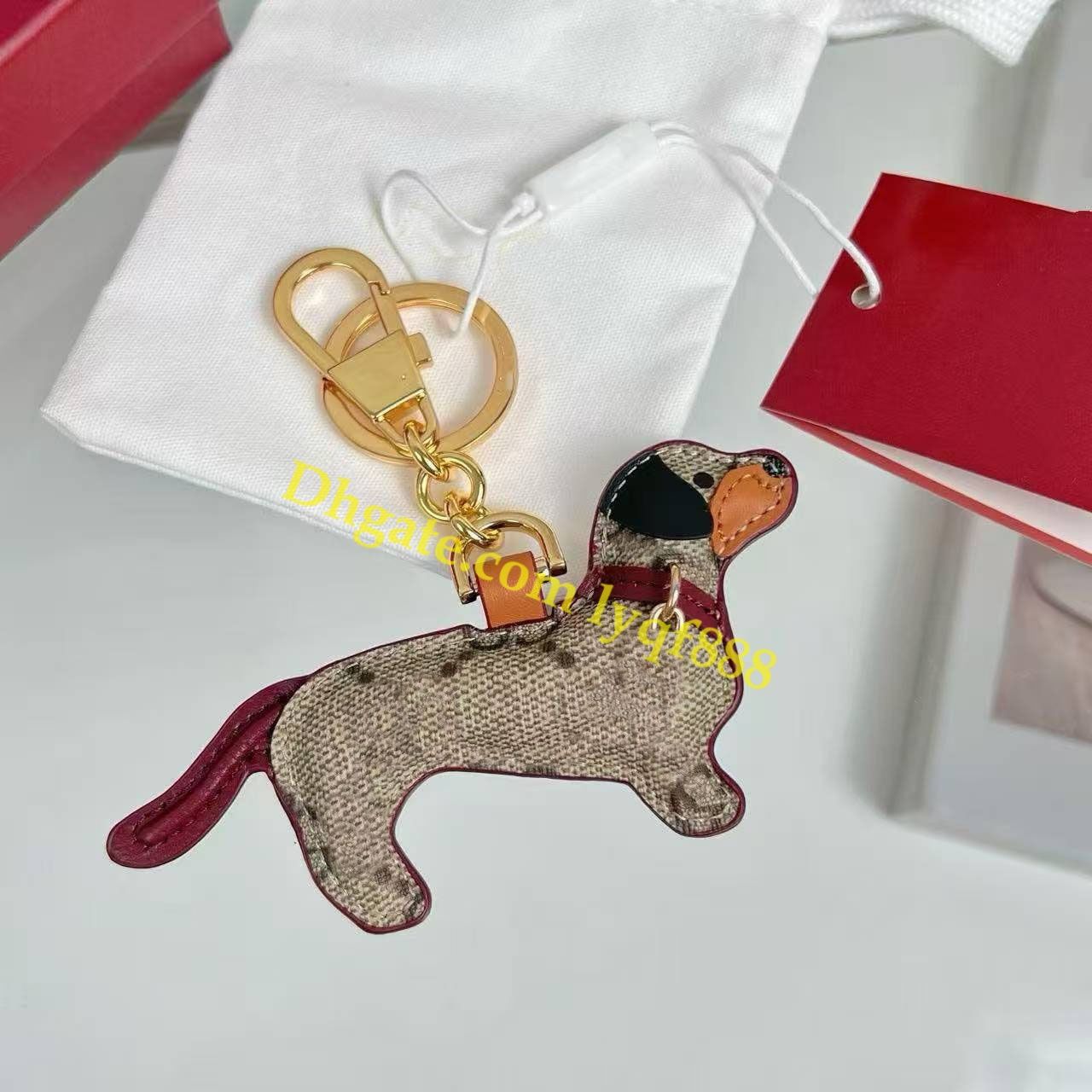 Keychains Lanyards New brand designer keychains for women/men dog luxury rings car keychain bag hangings classic and fashionable official key chains