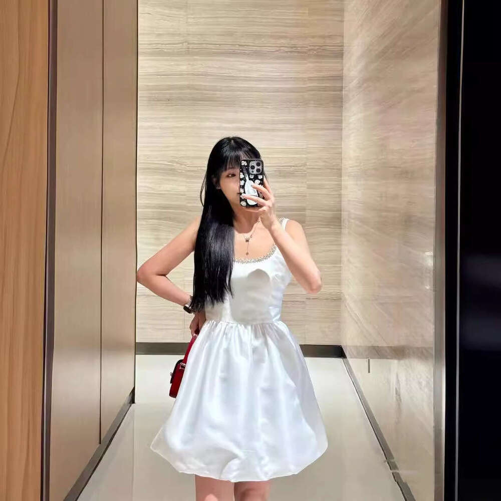 2026 Spring Summer New Niche Design Pure White Diamond Embellished Strap Flower Bud Waist-Cinching Puffy Short Dress