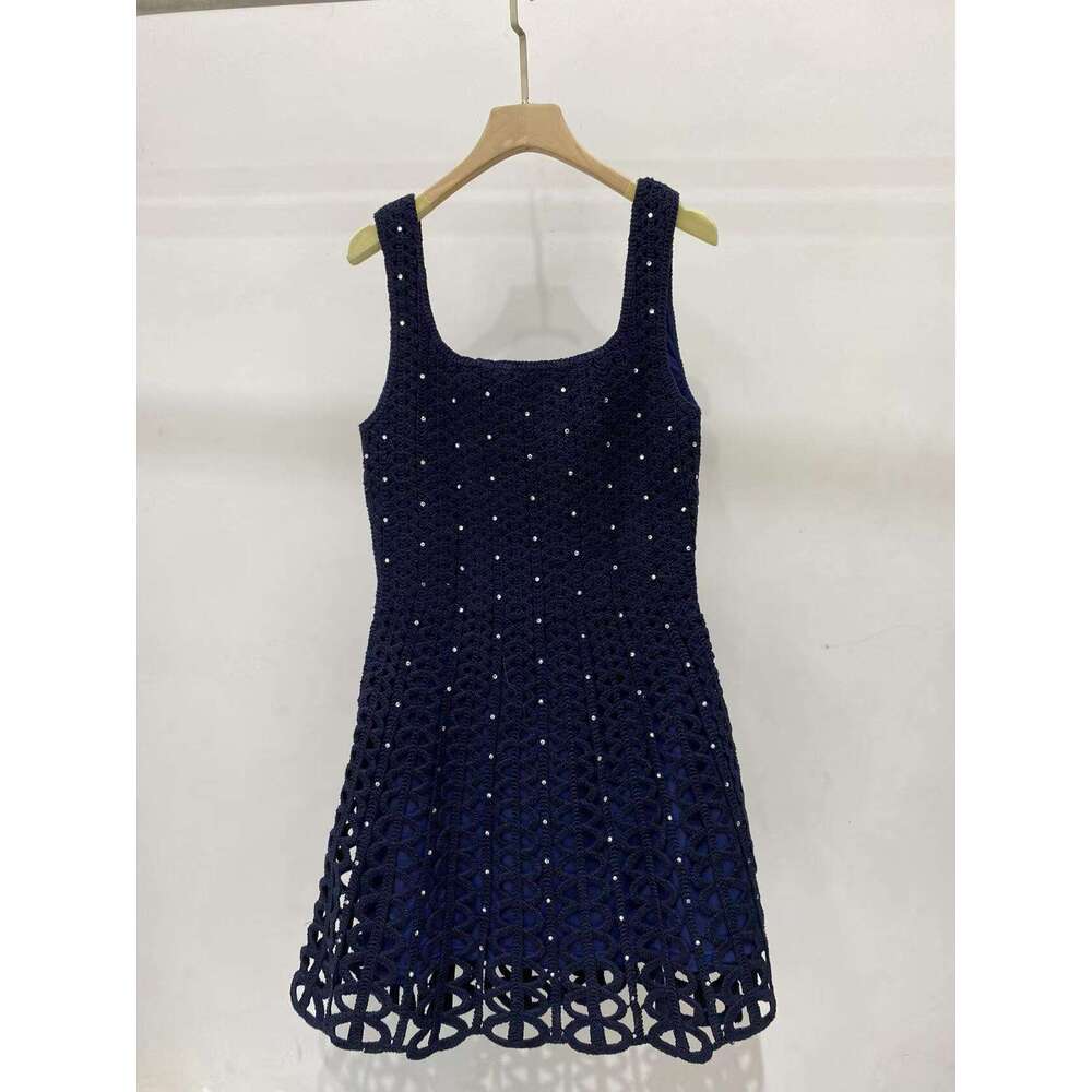 French Elegant 2026 Early Spring New Style Temperament Square Neck Strap with Rhinestone Hollow Slim Knitted Dress for Women