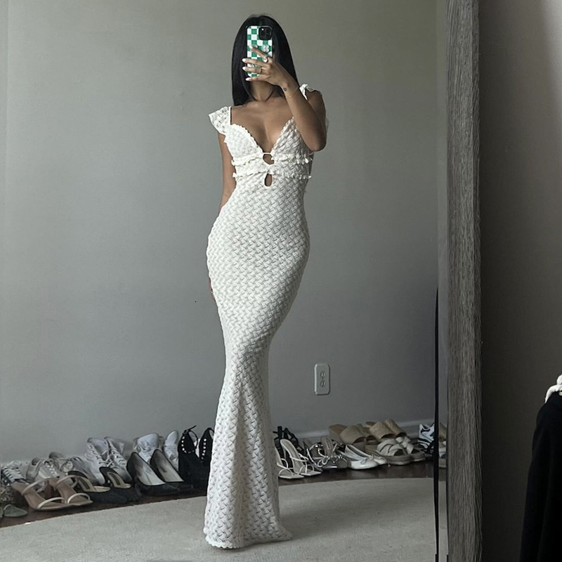 Luxury Brand Designer Clothes 2024 Autumn Sexy V-Neck Knitted Pure Desire Long Dress French Elegant Backless Temperament Dress For Women