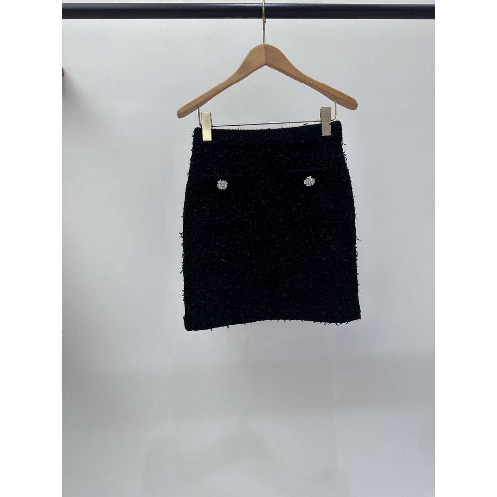 French Niche 26 Autumn Winter New Thousand Gold Style Diamond-Studded Round Neck Knitted Cardigan Jacket + High Waist Skirt Set