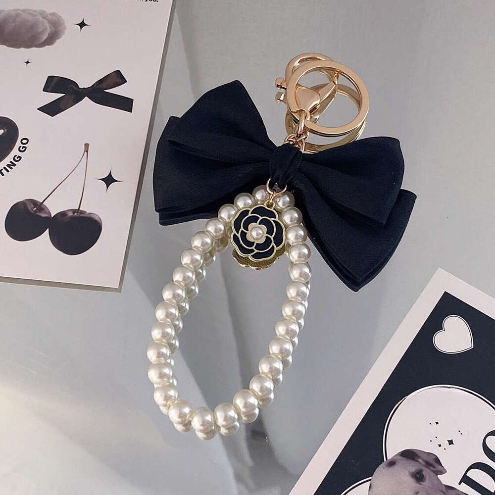 Keychain Black Bow Pearl Chain Camellia Keyring Handmade Bag Pendant Car Decoration Accessory