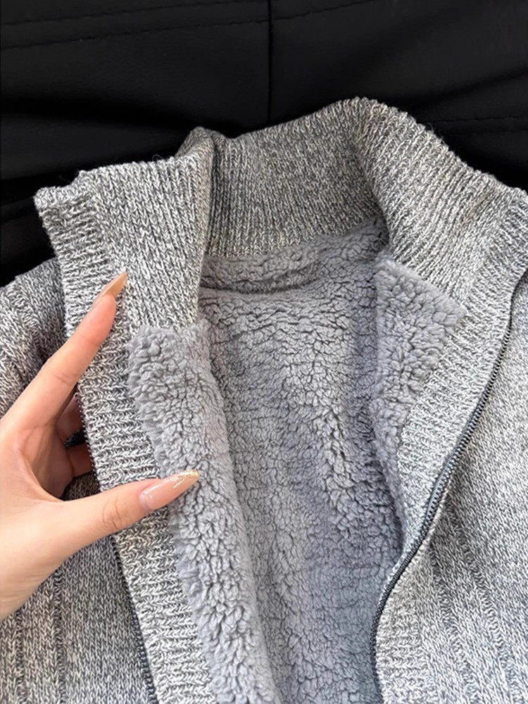 Lamb Wool Thickened Cardigan Sweater for Men Winter American Style Vertical Striped Stand Collar Knitted Sweater High-end Zipper Jacket