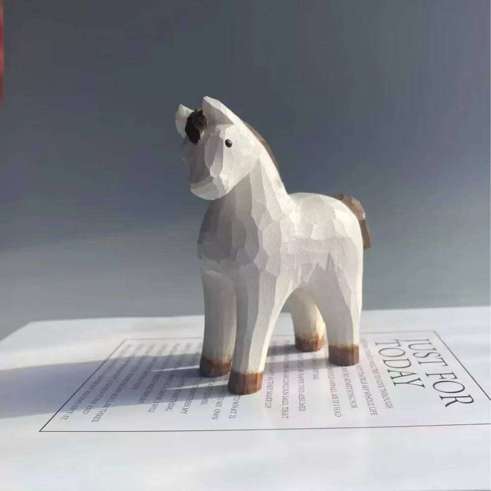 Solid Statue Miniature Size Wood Grain Horse Sculpture Rustic Style Tabletop Display Ornament