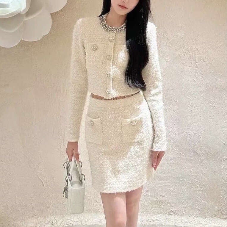 French Niche 26 Autumn Winter New Thousand Gold Style Diamond-Studded Round Neck Knitted Cardigan Jacket + High Waist Skirt Set