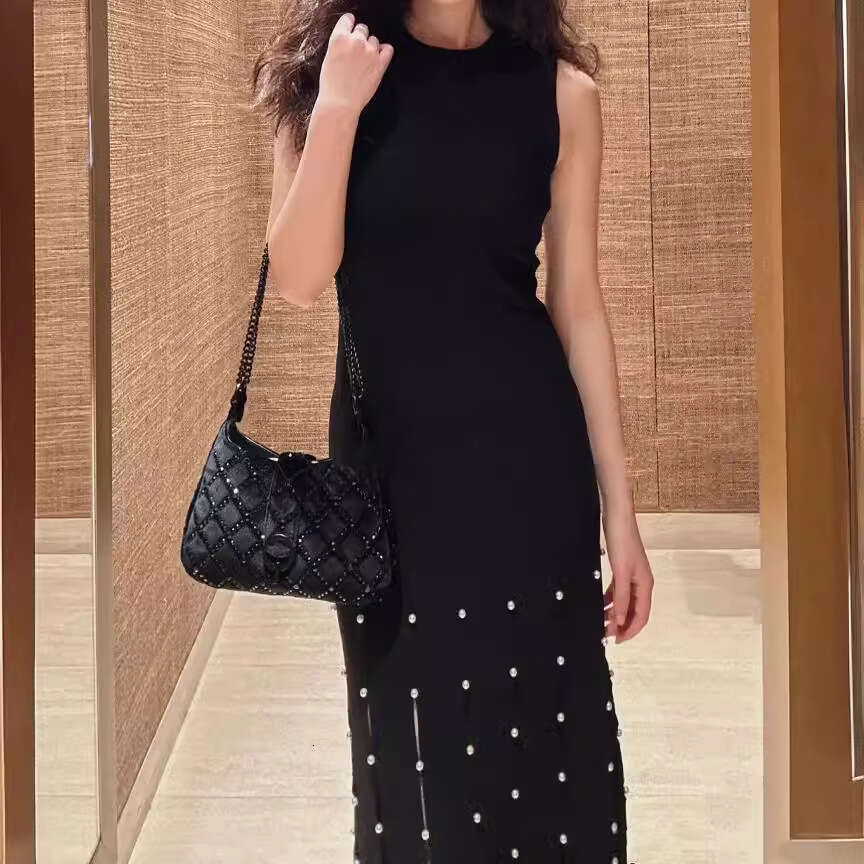 Fadan S Home 26 Spring Summer Elegant Mature Style Tassel Edge Pearl Decor Waist-Cinching Sleeveless Mid-Length Knitted Dress