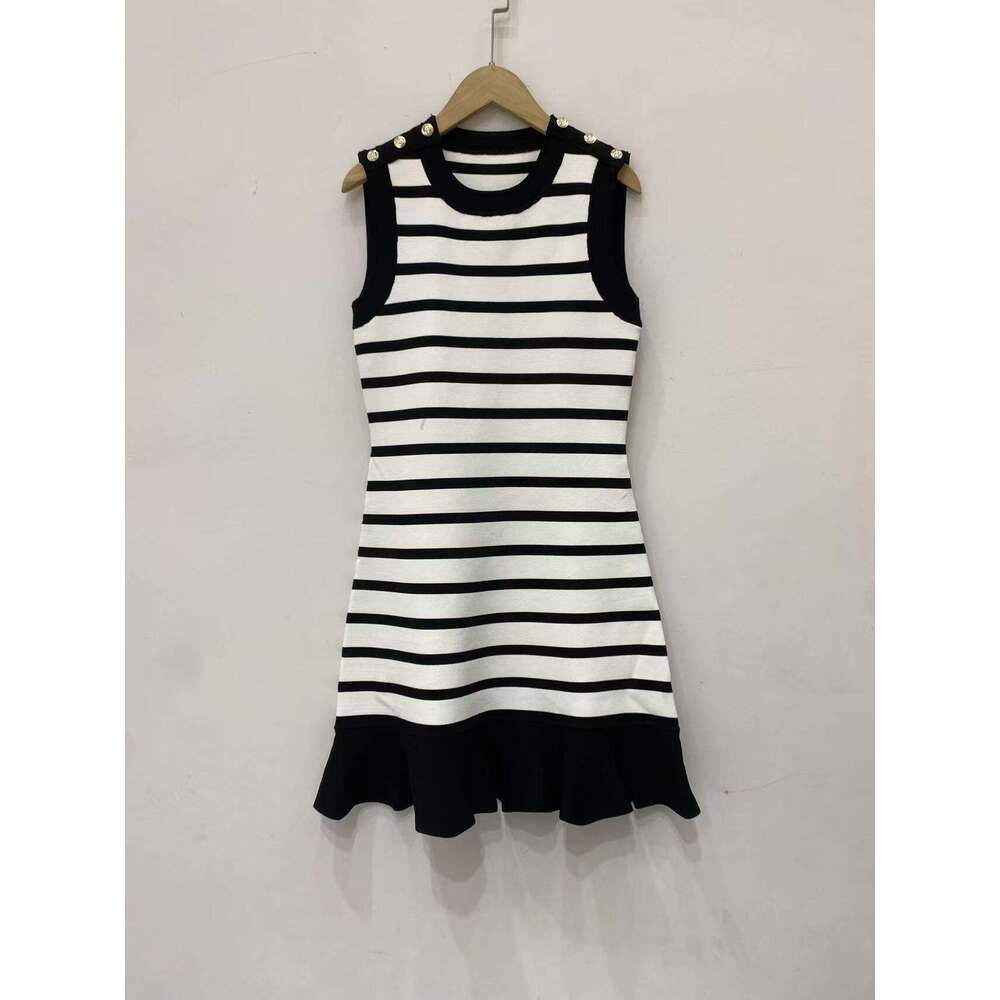 S French Niche 2026 Early Spring Elegant Shoulder Buckle Striped Bodycon Mermaid Knitted Dress for Women