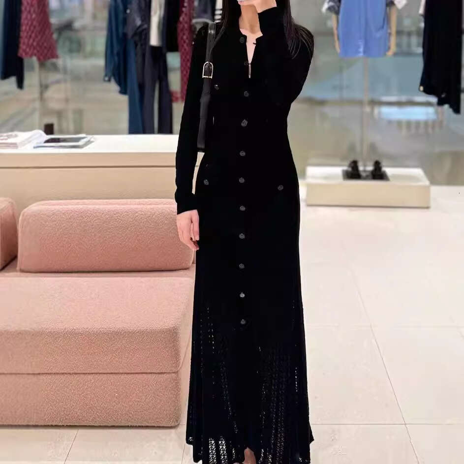 S French Niche 2026 Autumn New Hepburn Style Black Hollow Knitted Button Slim Fit Dress Long