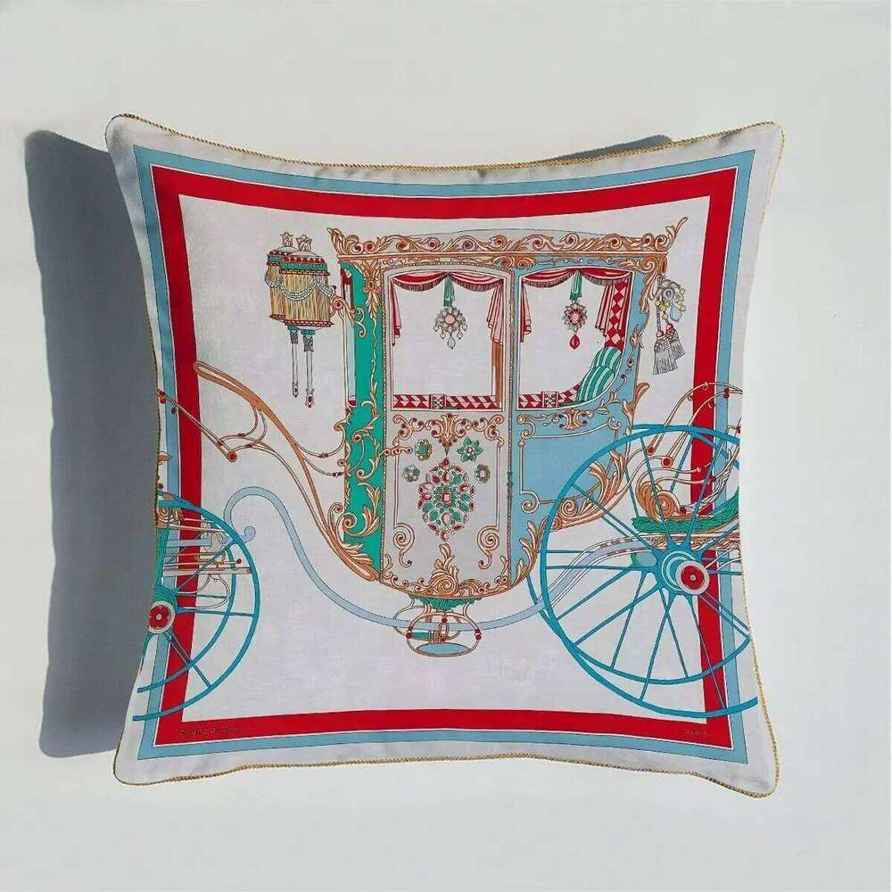 Decorative Throw Pillow Cover Palace Rose Horse Pattern Polyester Cushion Case for Sofa Bed Armchair Luxury Home Decor Bedding Accent Living Room