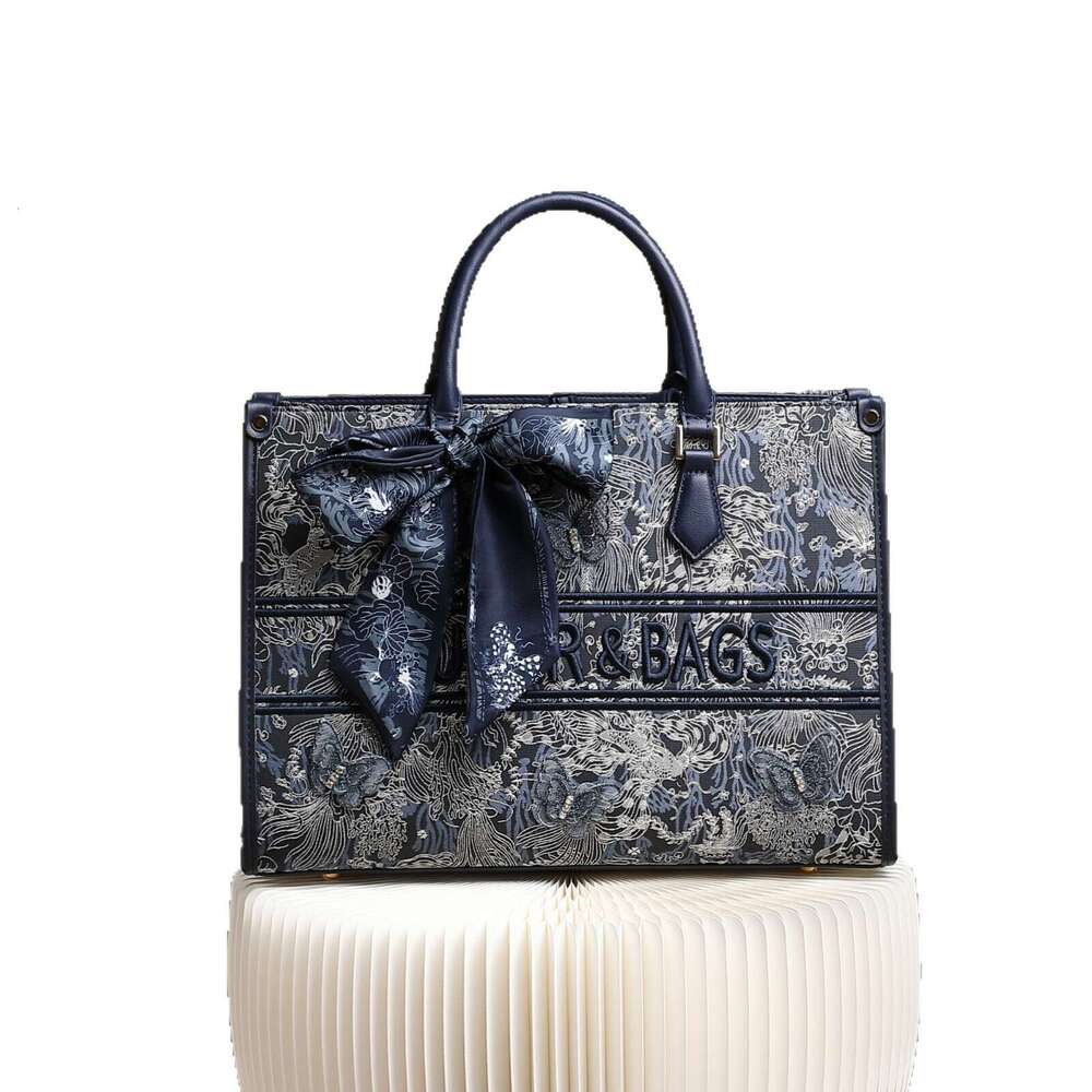 Brand 2026 New Genuine Leather Commuter Large Capacity Handheld Shoulder Tote Bag Women's One Piece Dropshipping