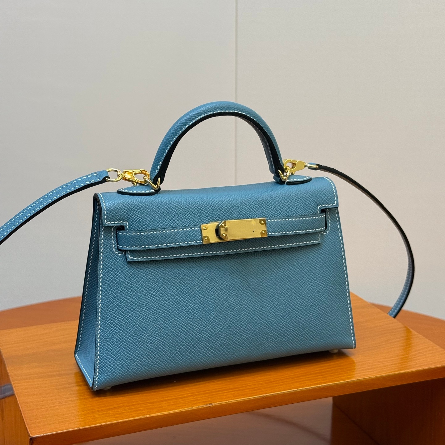 Crocue designer bag epsom leather mini handbag with top handle cross body purse women clutch evening handbags 19cm small crossbody bag mauve handbags wallet bags