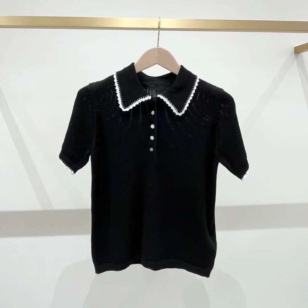 2026 Early Autumn New French Niche Women's Fashion Black and White Contrast Color Lace Collar Short Sleeve Knitted Top M
