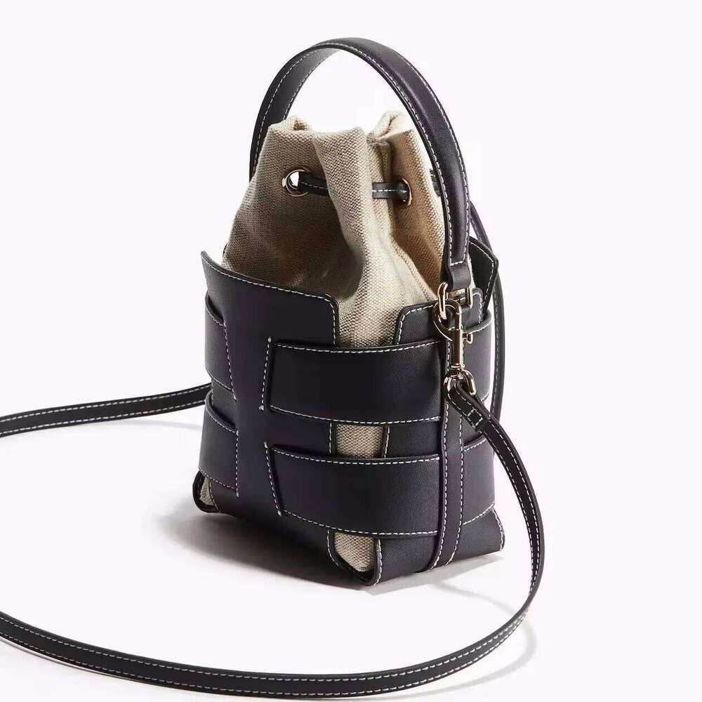 Xijiangren Fashionable Crossbody Bucket Bag, Luxury Design Hollow Out Handbags, Women's Leisure Outdoor Small Shoulder Handbags