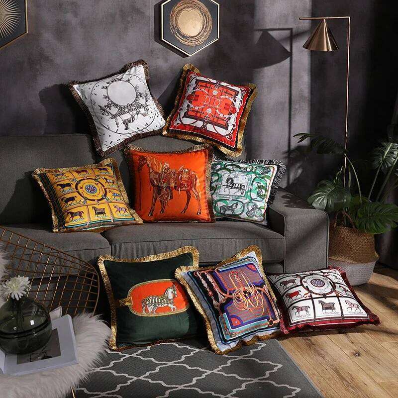 Luxury Velvet Tassel Pillow Cover with Horse Carriage Print Double Sided Soft Cushion Case for Sofa and Bed Decorative Home Bedding Accessories Elegan