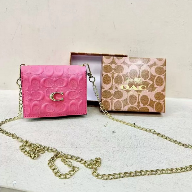 Factory Direct Women's Crossbody Designer COOACCH Handbag Black Purse Clutch Underarm Bag Chain Bag Shoulder Bag Wallet Purse a6