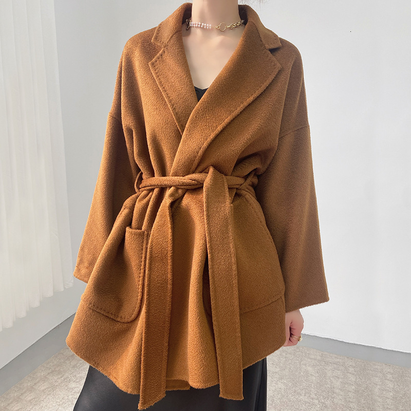 2025 Autumn Winter Short Wave Pattern DoubleSided Cashmere Coat for Petite Women Pure Woolen Coat 231120