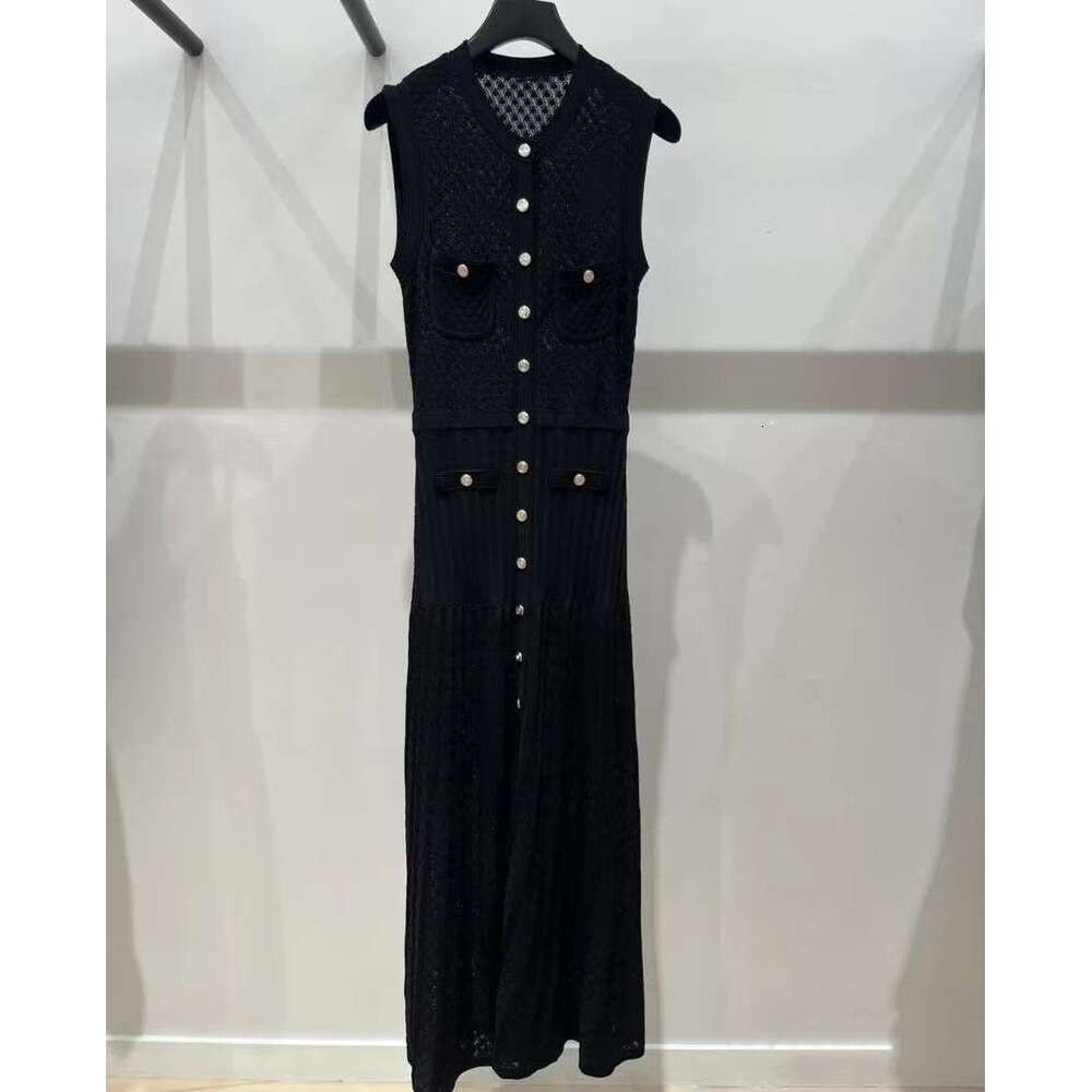 French Style S Brand 2026 Spring Summer New Round Neck Sleeveless Knitted Dress Mid-Length