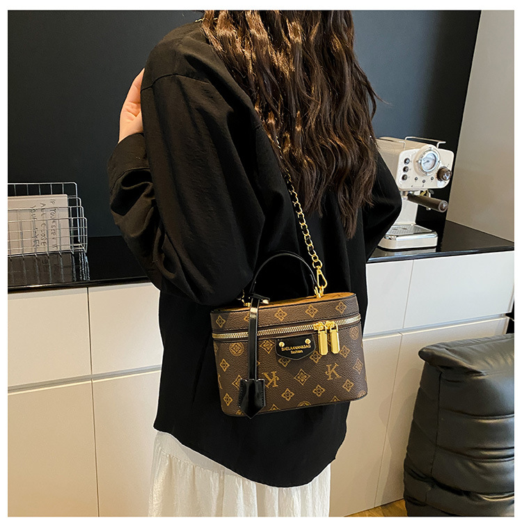 2026 New Print Pattern Design Sophisticated elegance Chain Box Bag Fashion Versatile Shoulder Bag Crossbody Bag