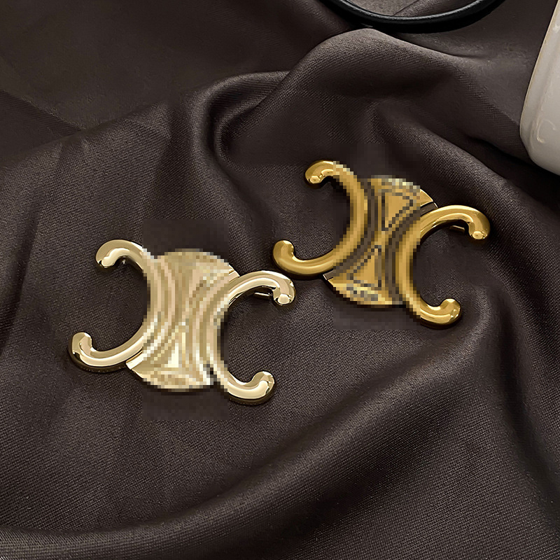 Alloy Letter Pins women brooch designer brooch high end luxury style Suit clothing chest flower pin Designer Jewelry for Party brooches