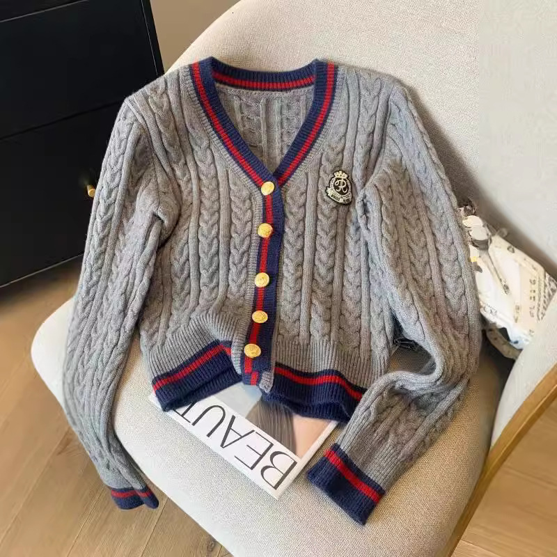 Designer Women's Sweater Retro College Style V-neck Color Blocked Knitted Cardigan 2026 Autumn Winter New Fashion Knitted Sweater Jacket - view 5