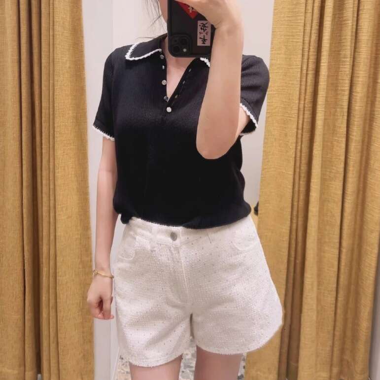 2026 Early Autumn New French Niche Women's Fashion Black and White Contrast Color Lace Collar Short Sleeve Knitted Top M